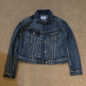 Size M Old Navy Blue Denim Jacket